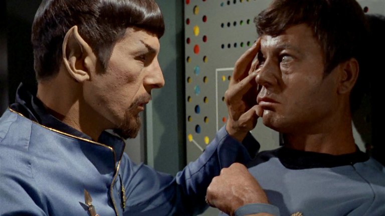 Spock performing a Vulcan mind meld