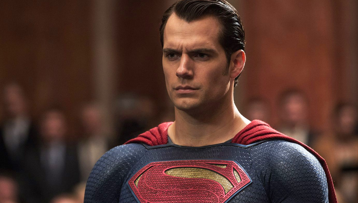 Henry Cavill Confirms Superman Return & Teases DCEU Future With New Image