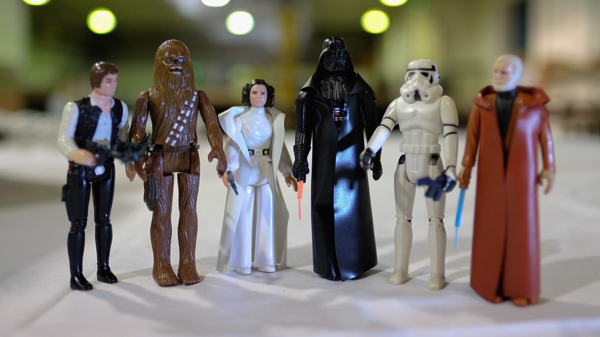 Are Star Wars toys holding their value? - BBC News