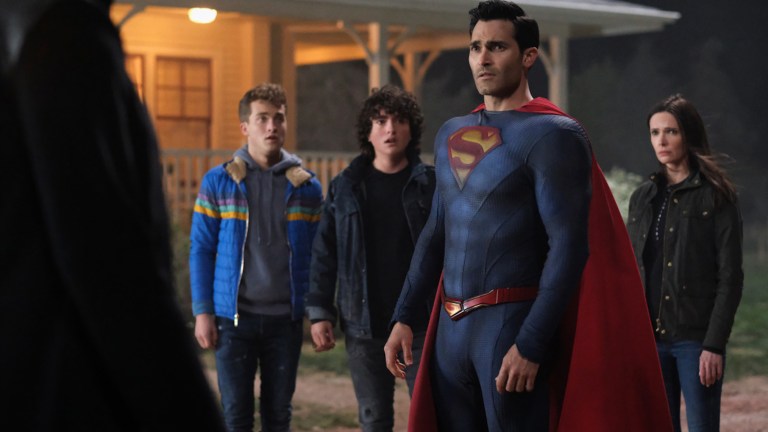 Superman & Lois Episode 7: Inside the Man of Steel Ending That Changes the  Series