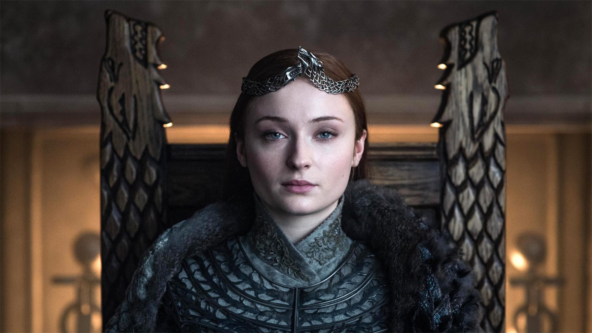 Game of Thrones Stars Emilia Clarke, Sophie Turner Shouldn't Have to Defend  the Writers' Bad Finale