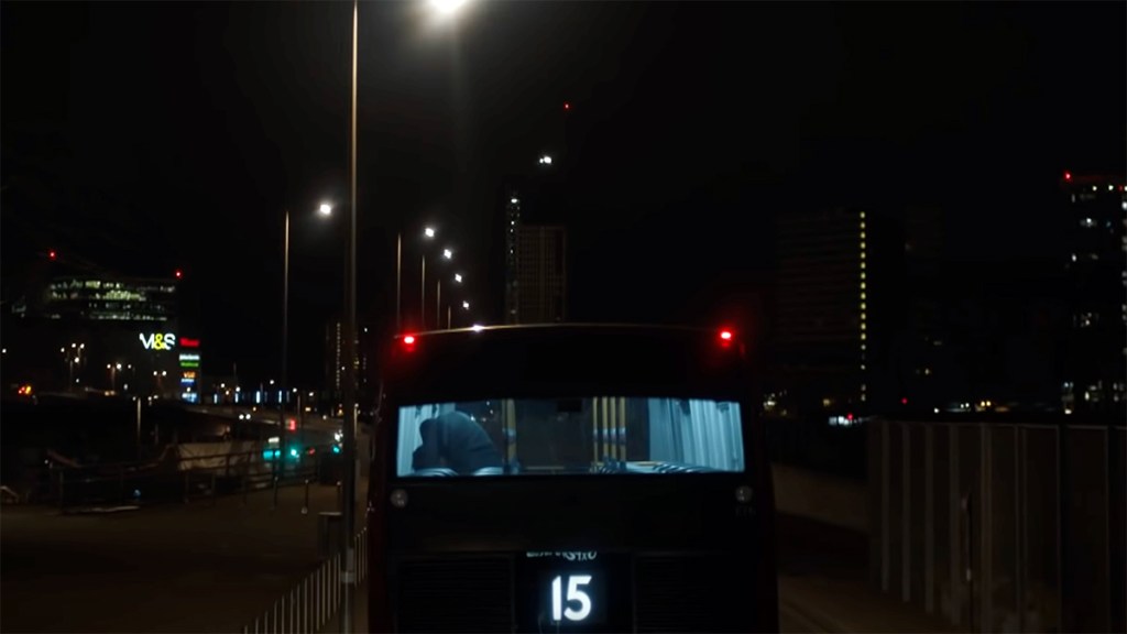 Luther series 5 bus scene screengrab