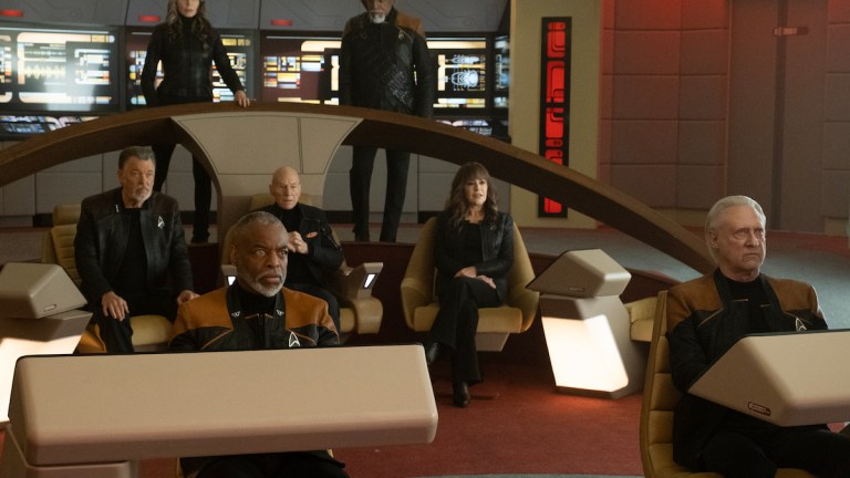 LeVar Burton as Geordi La Forge, Brent Spiner as Data, Gates McFadden as Dr. Beverly Crusher, Michael Dorn as Worf, Marina Sirtis as Deanna Troi, Jonathan Frakes as Will Riker and Patrick Stewart as Picard in "The Last Generation" Episode 310, Star Trek: Picard on Paramount+. Photo Credit: Trae Patton/Paramount+. ©2021 Viacom, International Inc. All Rights Reserved.