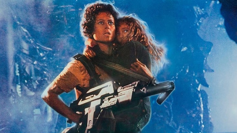 Sigourney Weaver in Aliens Poster