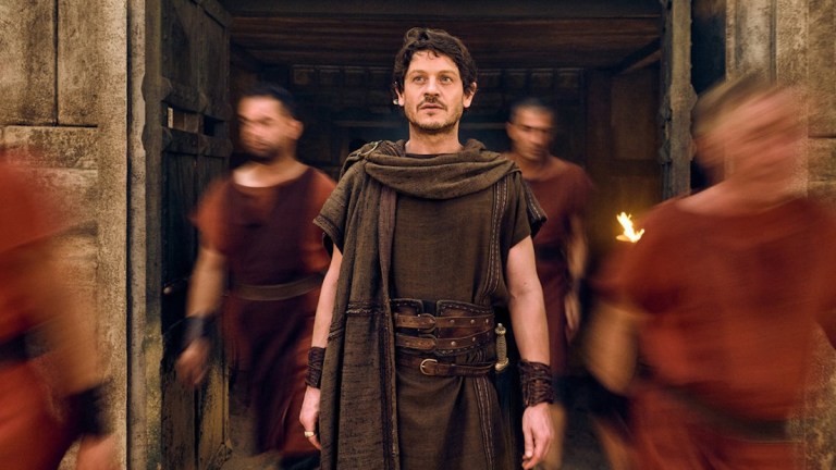 THOSE ABOUT TO DIE -- Episode 101 -- Pictured: Iwan Rheon as Tenax