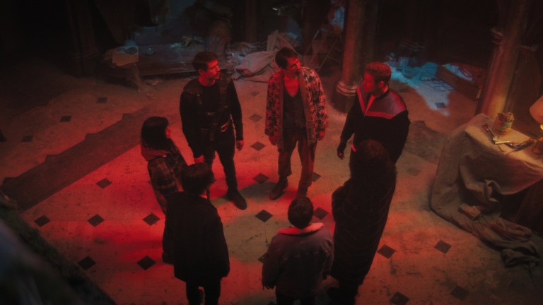 (L to R) Ritu Arya as Lila Pitts, Aidan Gallagher as Number Five, David Castañeda as Diego Hargreeves, Robert Sheehan as Klaus Hargreeves, Elliot Page as Viktor Hargreeves, Emmy Raver-Lampman as Allison Hargreeves, Tom Hopper as Luther Hargreeves in episode 406 of The Umbrella Academy